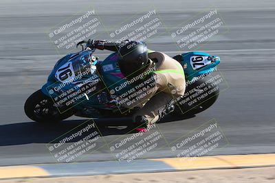 media/Jan-14-2024-SoCal Trackdays (Sun) [[2e55ec21a6]]/Turn 10 Inside (110pm)/